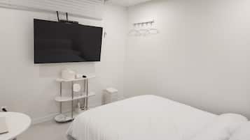 Standard Single Room, Non Smoking, Private Bathroom | Desk, free WiFi