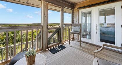 Beachfront + Marsh Views Sleeps 10 ~ Harbor Island Getaway
4 BR/3 Full Bath