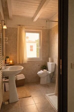Comfort Double or Twin Room | Bathroom - Locanda Divinis (Cerea)