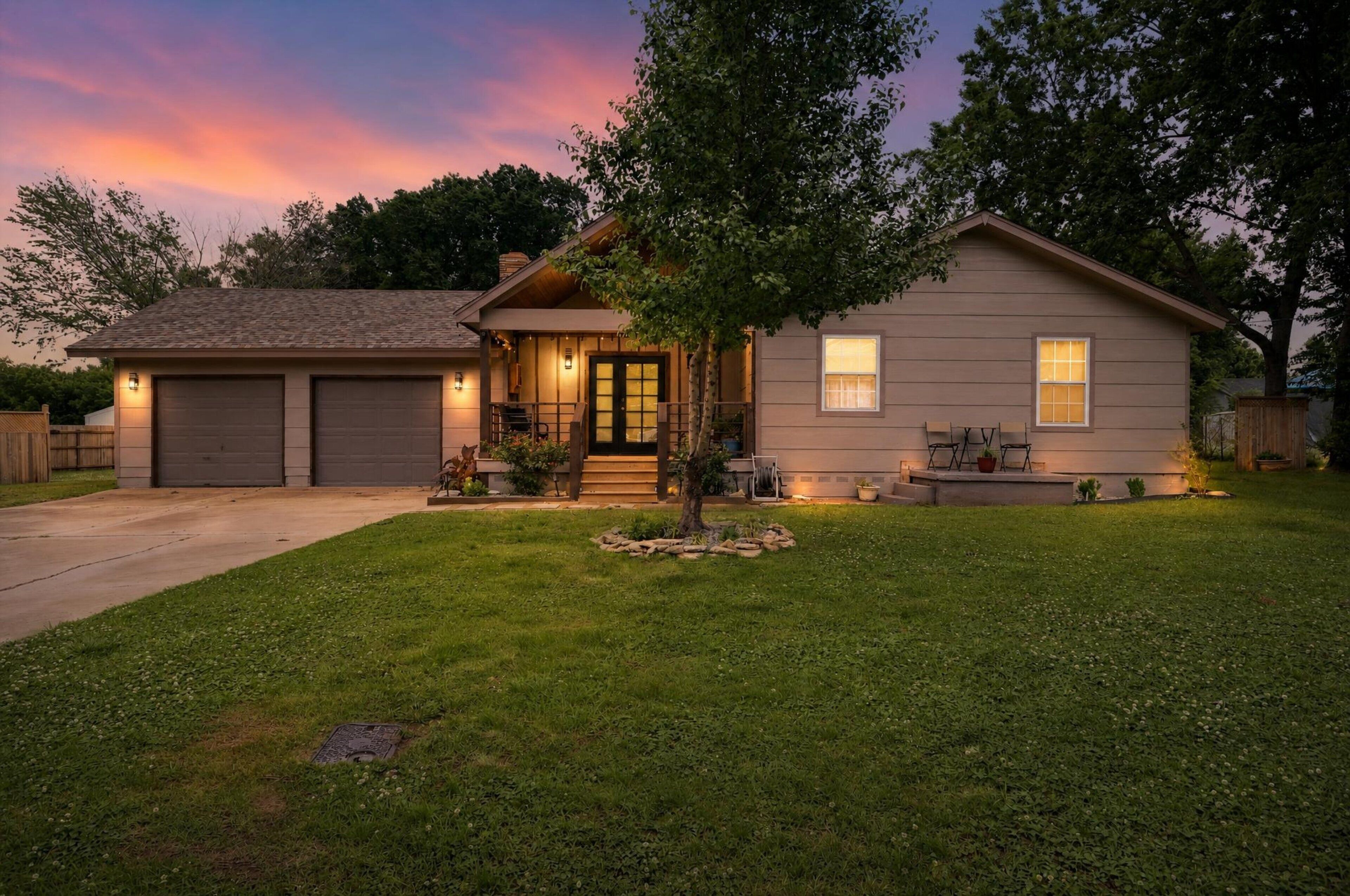 House, 3 Bedrooms | Exterior