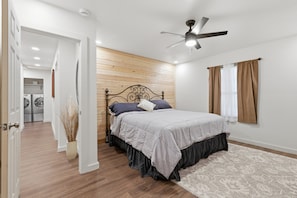 House, 3 Bedrooms | 3 bedrooms, laptop workspace, iron/ironing board, free WiFi - Modern Farmhouse 3br Tulsa Oasis 3 Bedroom Home (Tulsa)