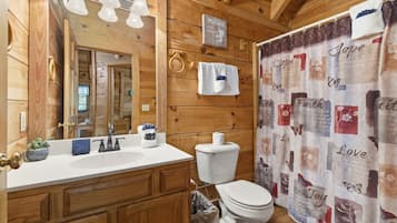 Cabin, 1 Bedroom | Bathroom