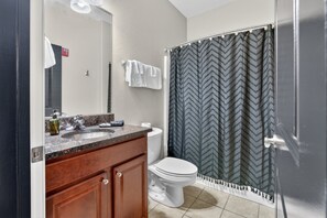 Condo, 2 habitaciones | Baño