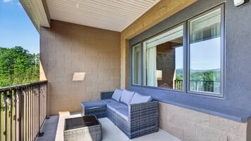 Condo, 2 Bedrooms | Terrace/patio