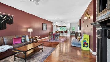 Condo, 2 Bedrooms | Living area