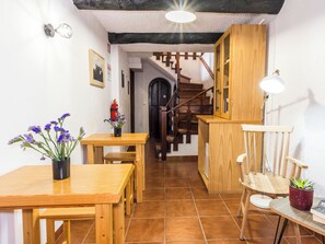 Dining - Foral Guest House (Óbidos)