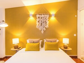 Habitación cuádruple clásica, vista a la ciudad | Wifi gratis 