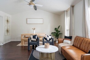 Living area - The Colony 3BR | Pool + BBQ, Near The Star Frisco (The Colony)