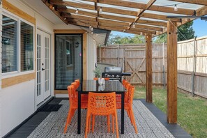 Outdoor dining - The Colony Art Deco Retreat | Pool, Game Room (The Colony)