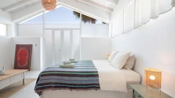 WiFi, bed sheets
