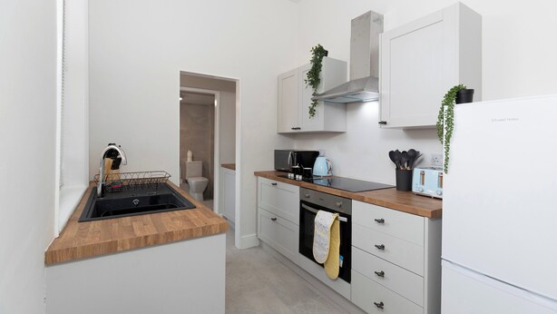 Unclassified image, 1 of 32, button - Spacious 3BR • WiFi • Parking • Contractor Stay (Sunderland)