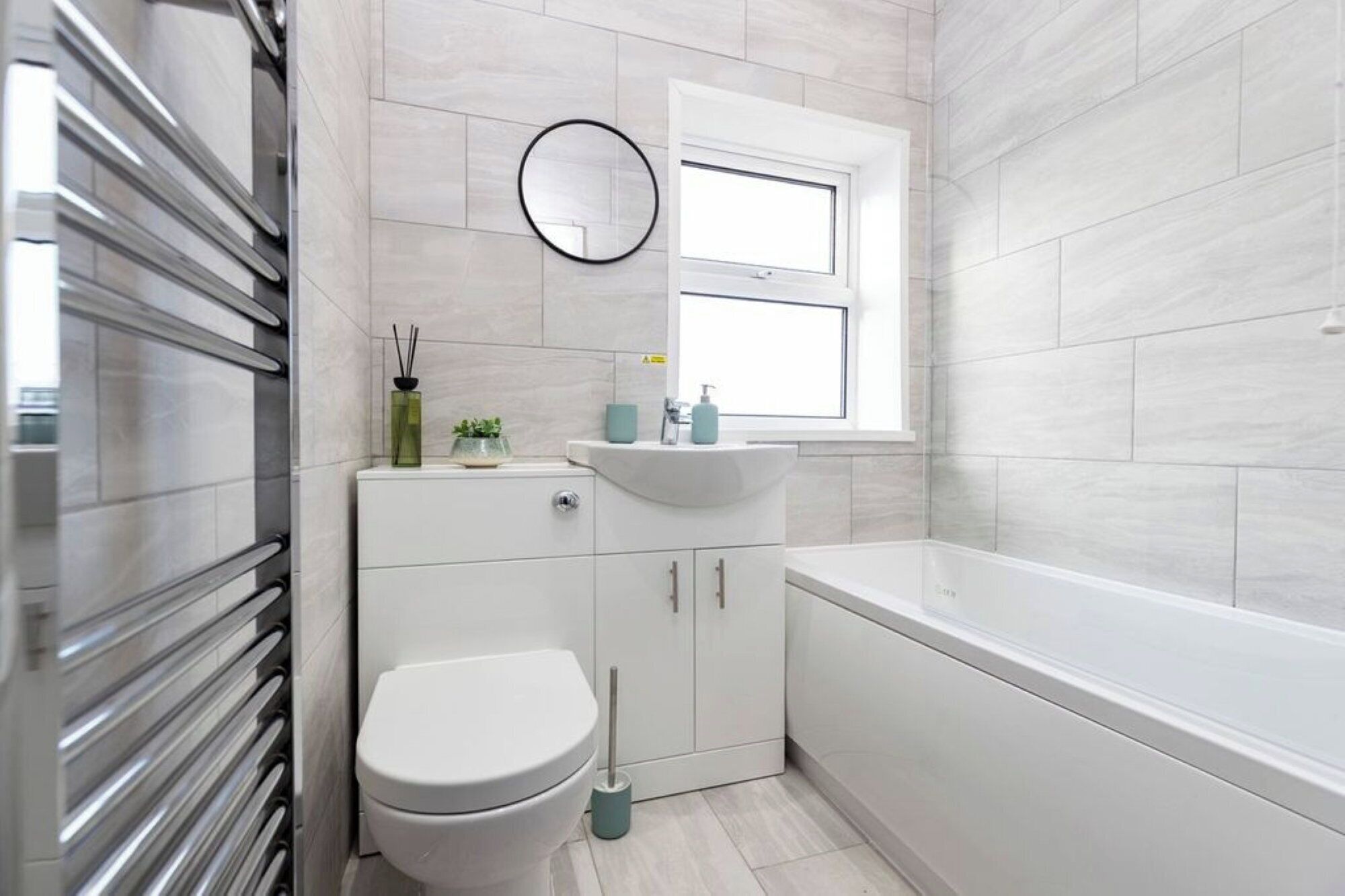 Hair dryer, bidet, towels
