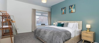 Durham 5BR | Contractors & Long Stay Discounts