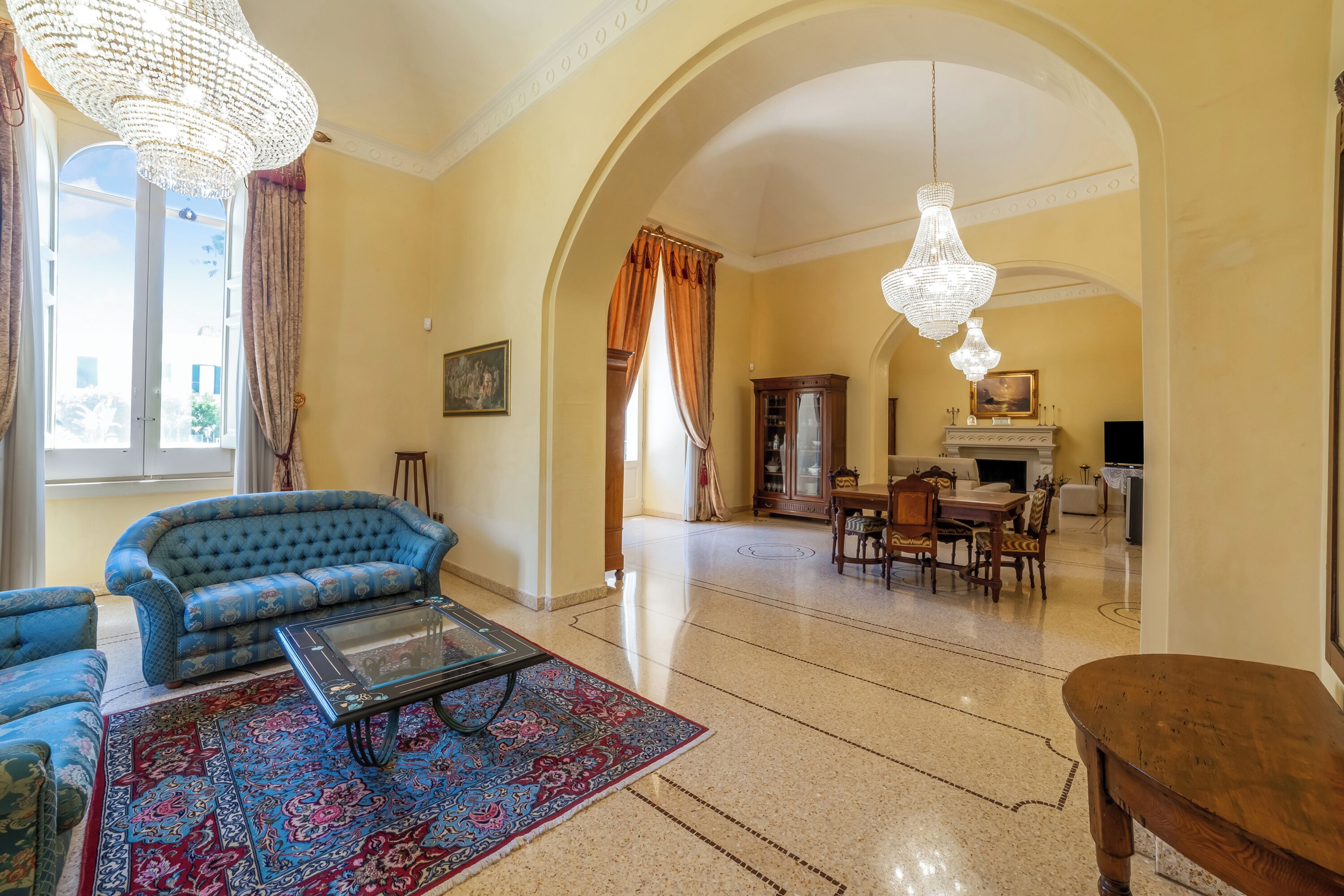 Lyxvilla - flera sovrum (Villa Ciardo Luxury And Pool) | Vardagsrum | Platt-tv