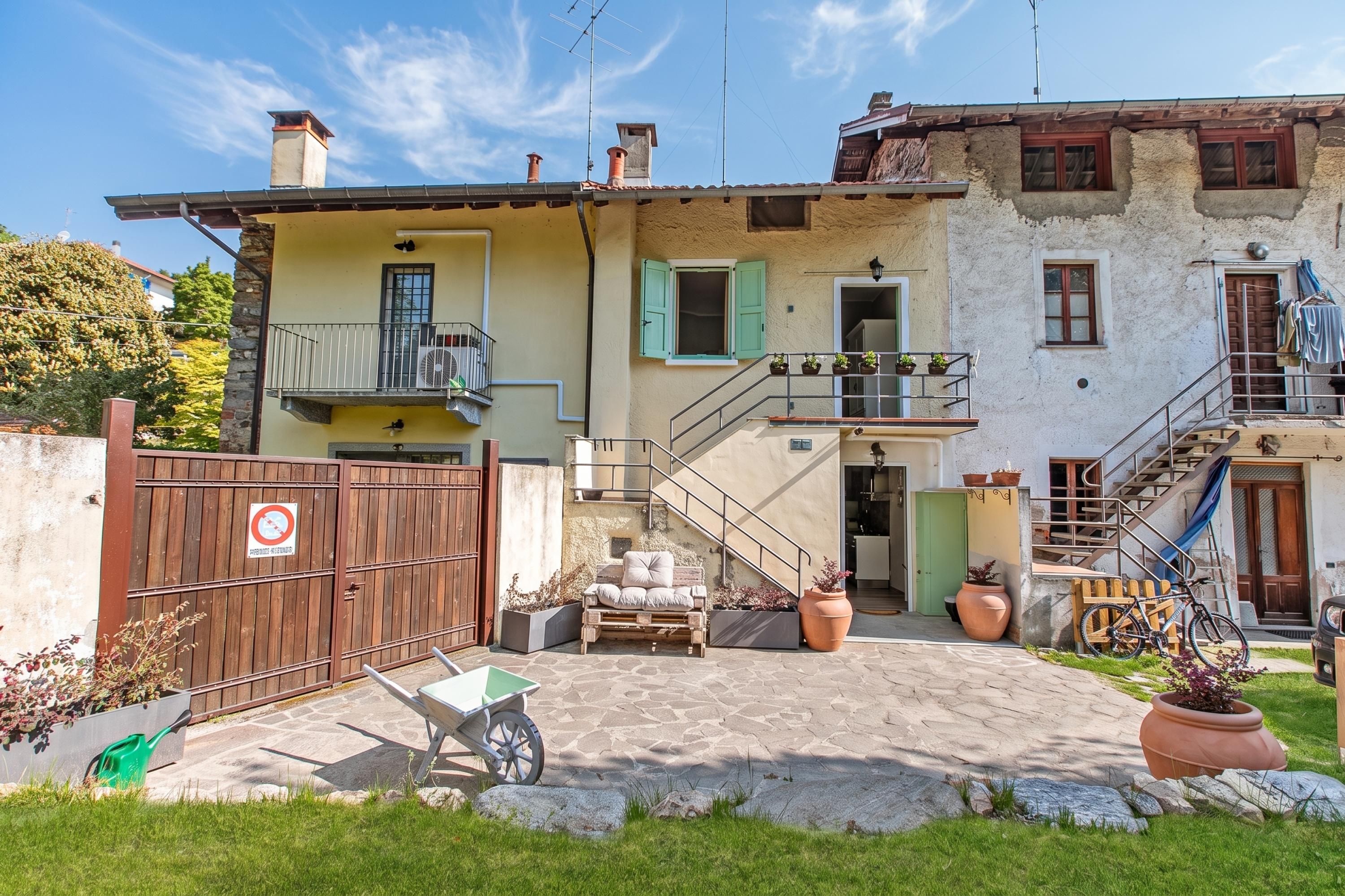 Family Apartment, 1 Bedroom, Balcony (Dimora Della Rocca Private Garden,) | Exterior