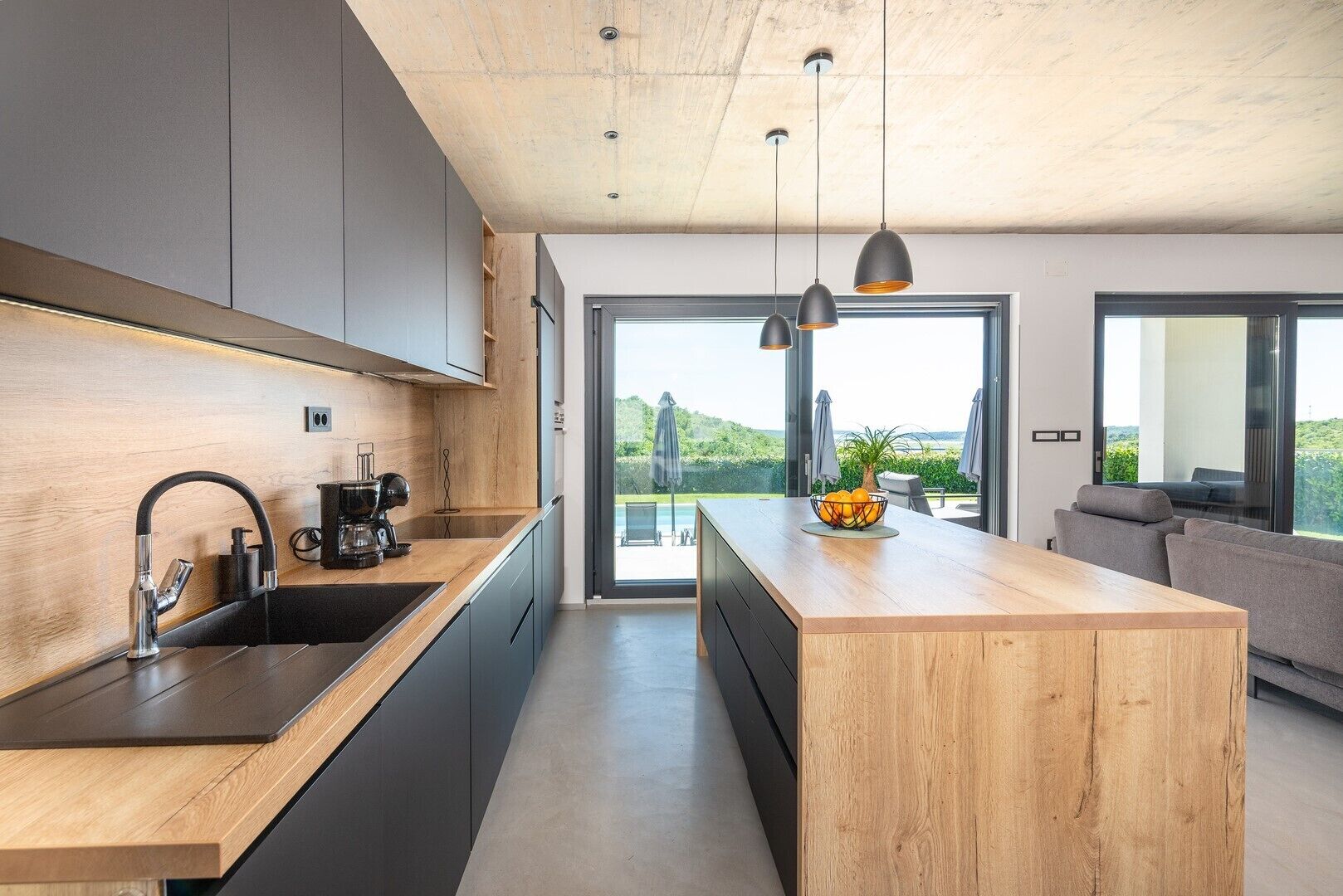Kühlschrank, Ofen, Herdplatte, Geschirrspüler