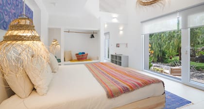 Cottage bien-être avec yoga, pilates et étang naturel
