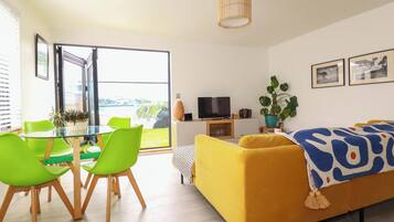 2 slaapkamers, gratis wifi, individueel gedecoreerd