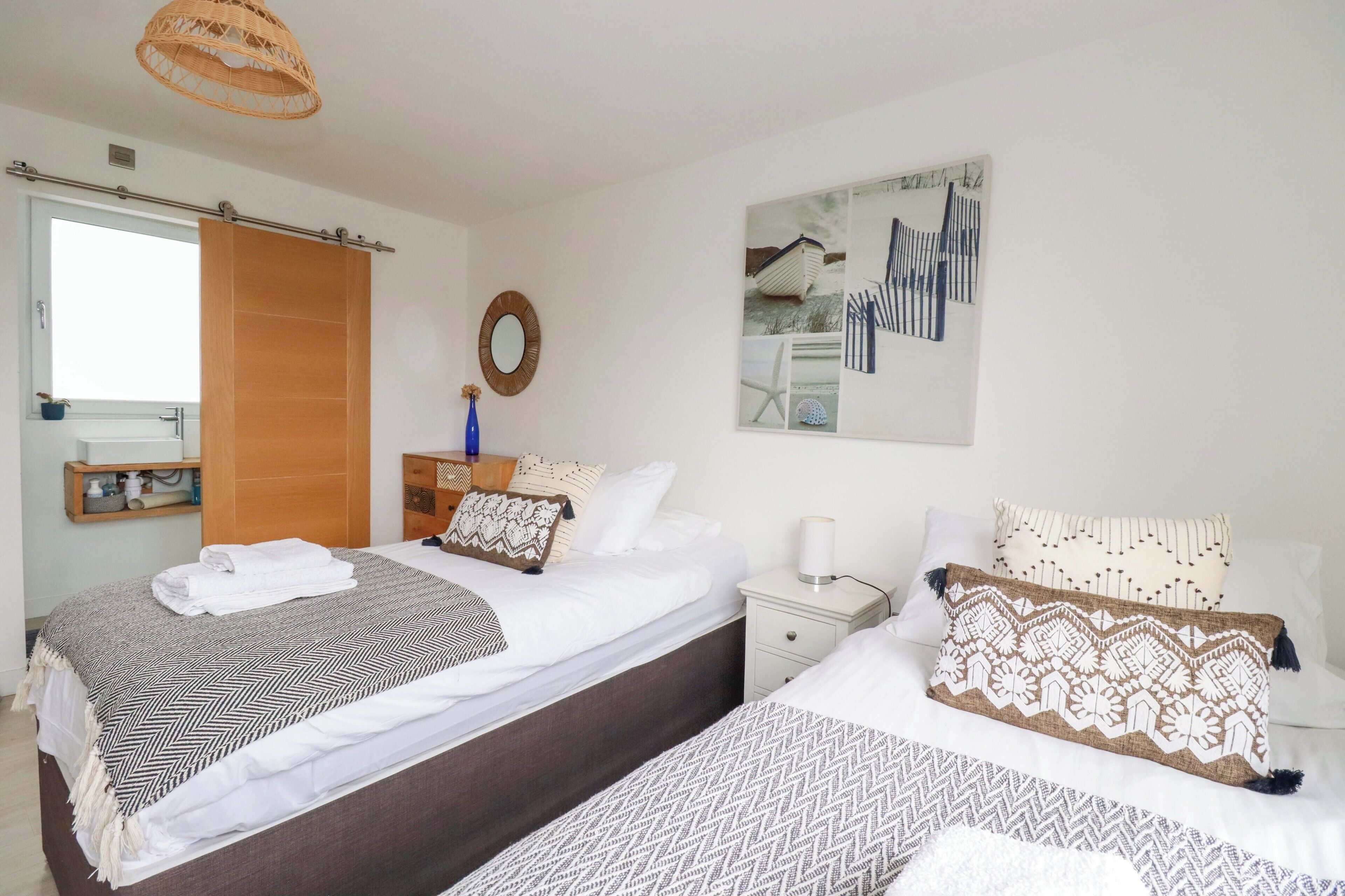 2 bedrooms, WiFi (free), individually decorated, individually furnished