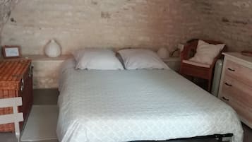1 bedroom, WiFi, bed sheets