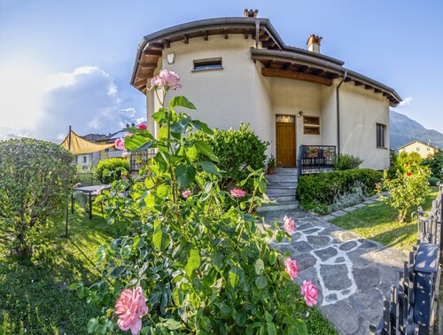 Maison élégante entre lac et montagnes