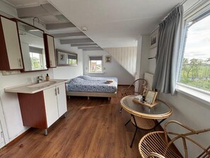 Double or Twin Room, Non Smoking, Shared Bathroom - De Witte Handt (Midsland)