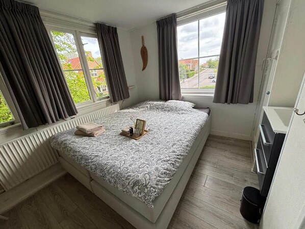 Double or Twin Room, Non Smoking, Shared Bathroom | Free WiFi - De Witte Handt (Midsland)