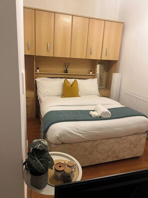 Gemeinsamer Schlafsaal, 1 Schlafzimmer