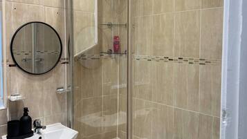 Shared Dormitory, 1 Bedroom | Bathroom