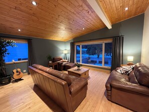 Living area - Cozy Mountain Retreat | Steps to Bow River (Canmore)