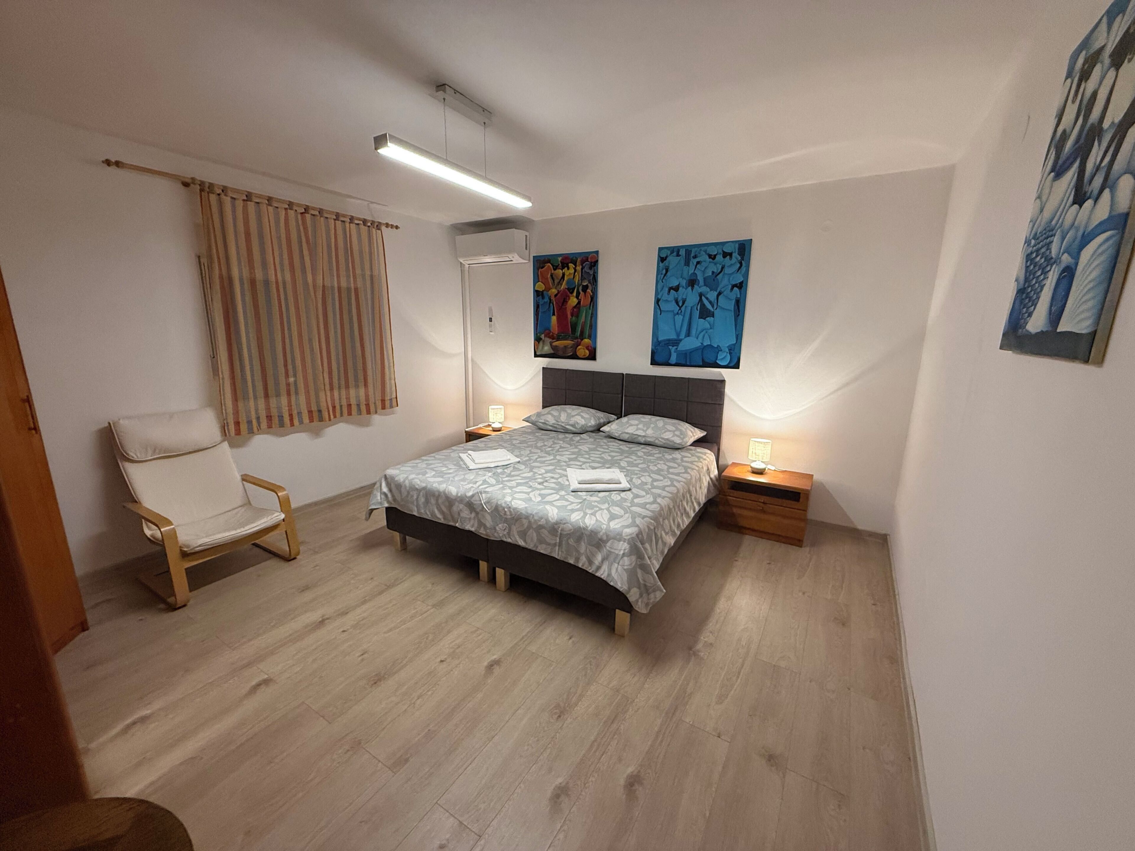 4 Schlafzimmer, Bügeleisen/Bügelbrett, WLAN, Bettwäsche