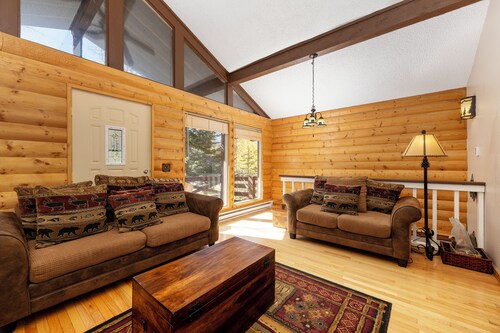 Perfect 4-bedroom house in lovely Grand Lake for your getaway