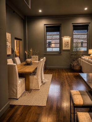 Apartment, 1 Bedroom | Dining room - Game Day Loft Walk to Bryant-denny Stadium 4ppl (Tuscaloosa)