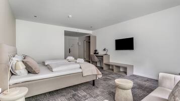 Suite – junior | Skrivebord, strykejern/-brett og wi-fi (inkludert)