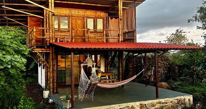 Highland Bamboo Cabin · San Cristóbal Galápagos