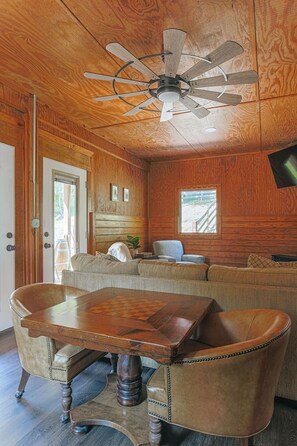 Cabaña, baño privado (Blue's Barn) | Interior