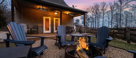 Cabin, Private Bathroom (Blue's Barn) | Exterior