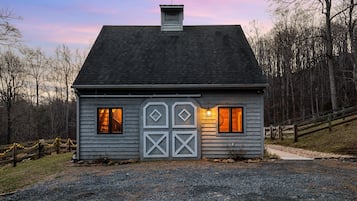 ์บ๋น, ์ ์ฉ ์์ค (Blue's Barn) | ์ธ๊ด