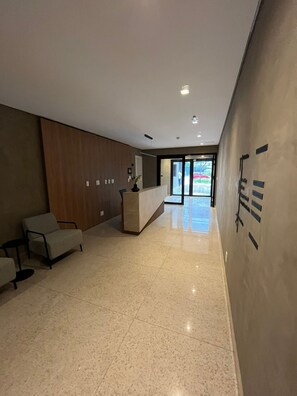 Apartment | Lobby