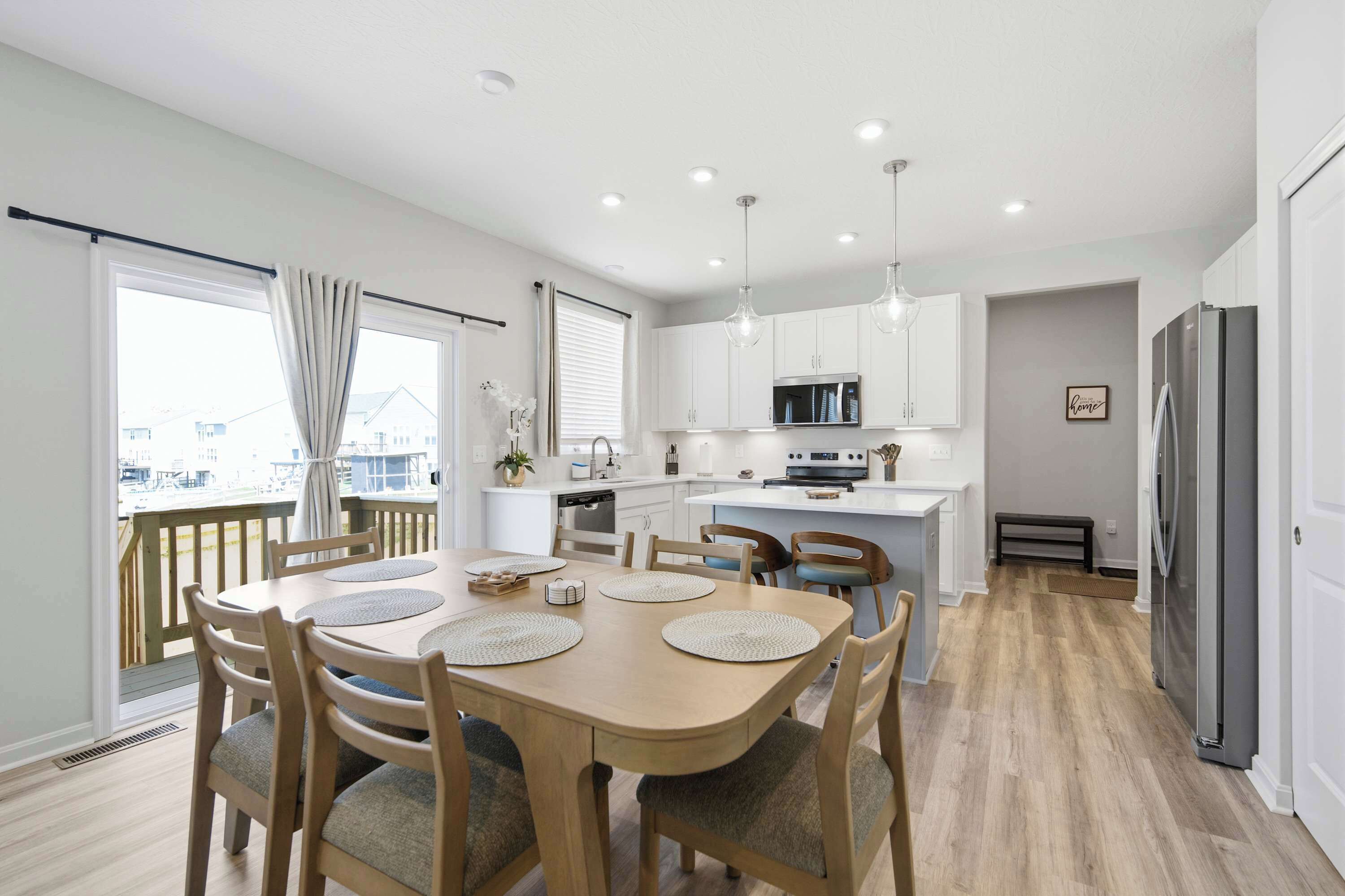 House, Multiple Beds, Garden View (Midway Bloom) | Dining