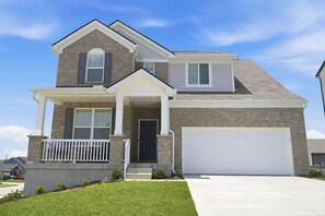 Exterior - Midway Bloom - Brand-new Home! (Walton)