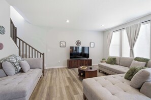 House, Multiple Beds, Garden View (Midway Bloom) | Living area - Midway Bloom - Brand-new Home! (Walton)