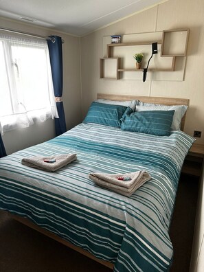 4 habitaciones, tabla de planchar con plancha y wifi gratis 