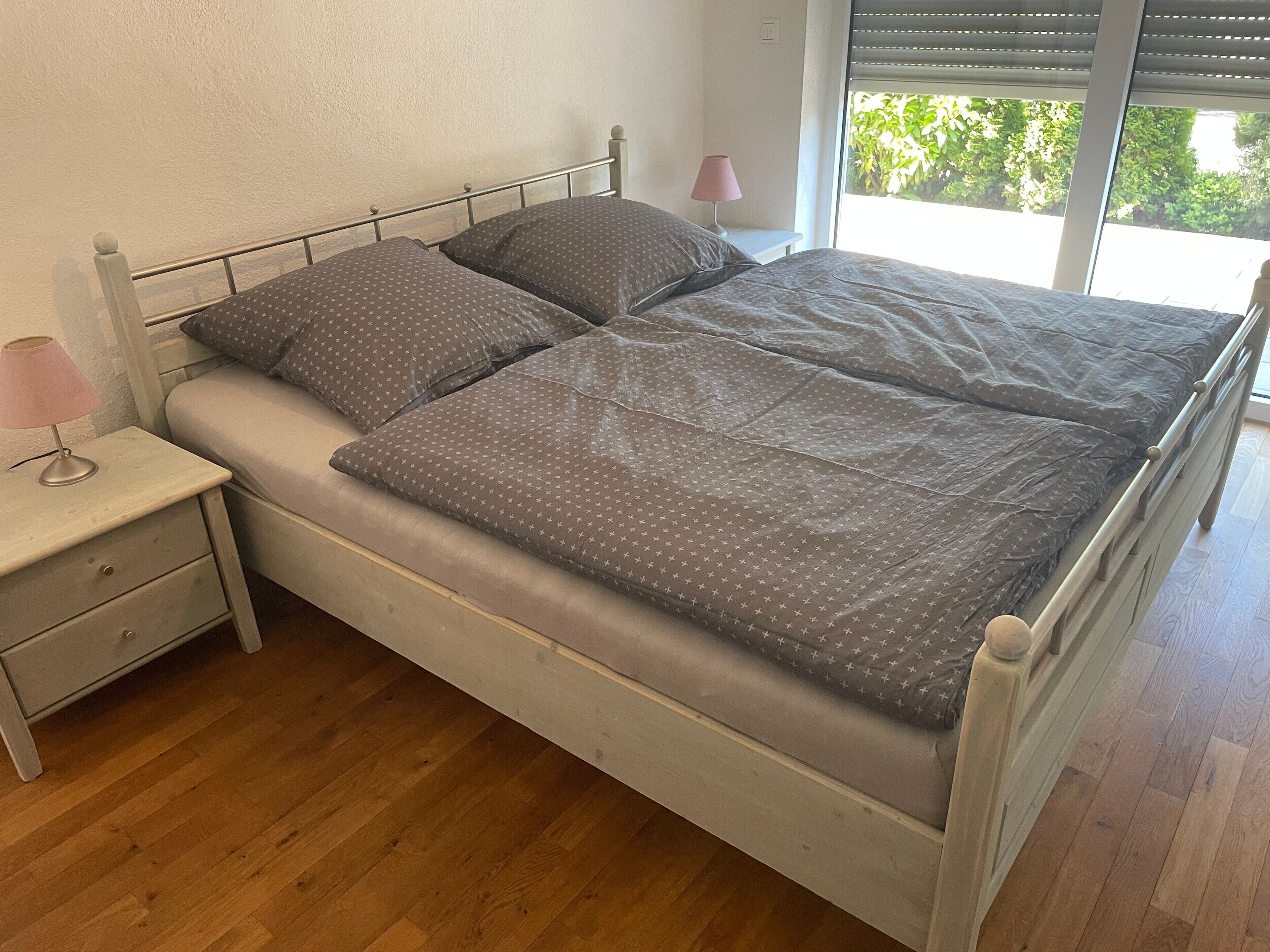 Roupa de cama, acesso para cadeiras de rodas