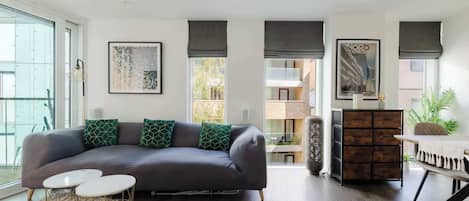 TV, stereo, offices
