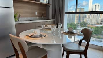 Comfort Studio | Dining