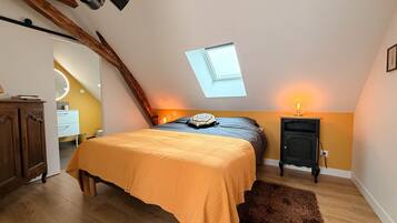 1 habitación, wifi y ropa de cama