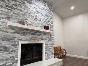 Interior - Spacious 4-bedroom farmhouse in tranquil New Port Richey with AC (New Port Richey)