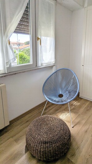 Interior - Tirrenia, House 100 m from the Sea with a Large Garden (Toscana)