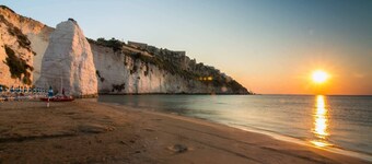Casa Vacanze Ervilia apartments on Lungomare E. Mattei, 50 m from the beach